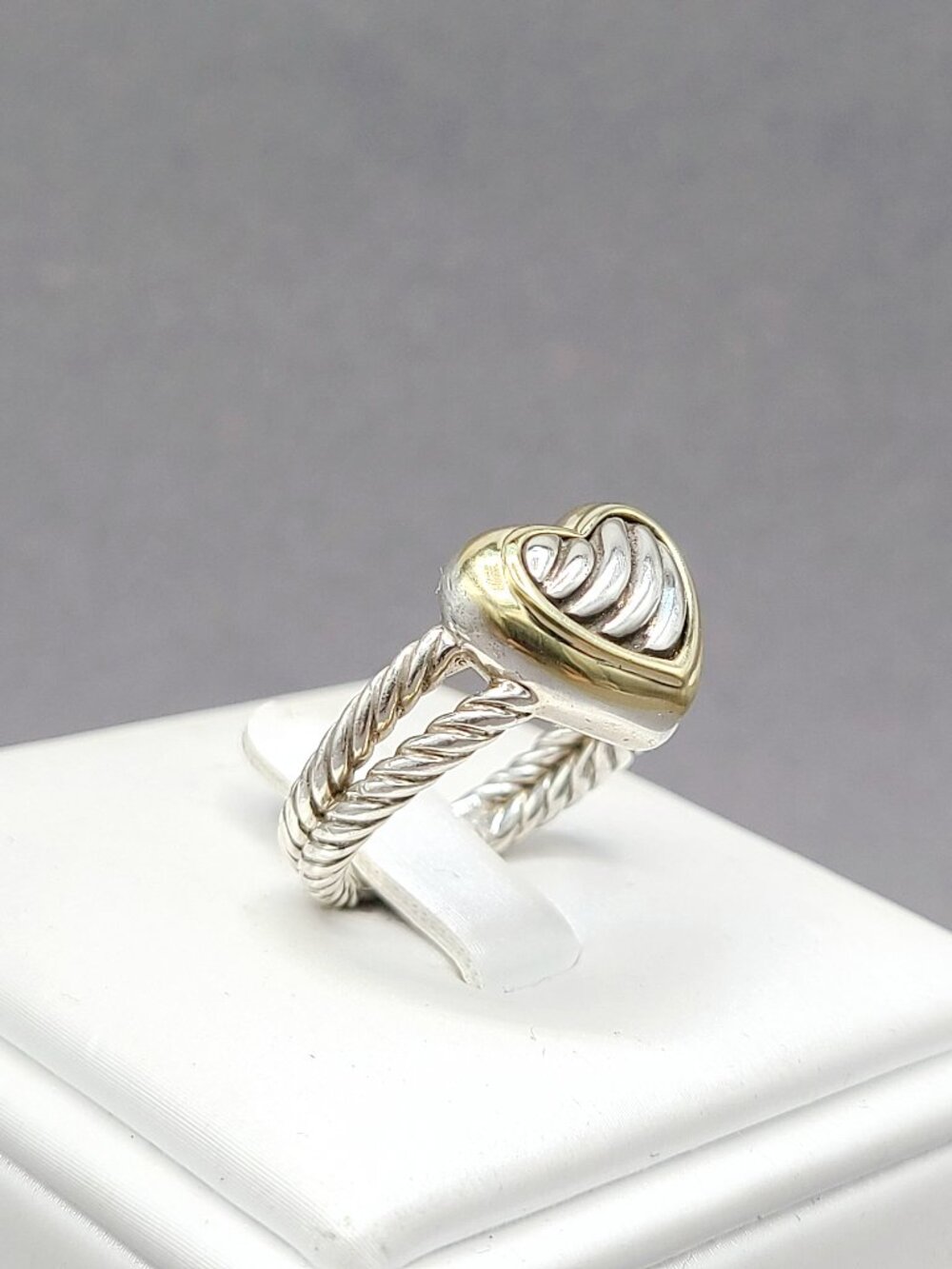 David Yurman Classic Cable Sculpted Heart Ring w/ 18K Yellow Gold - Sz 7 - RARE - Picture 4 of 12